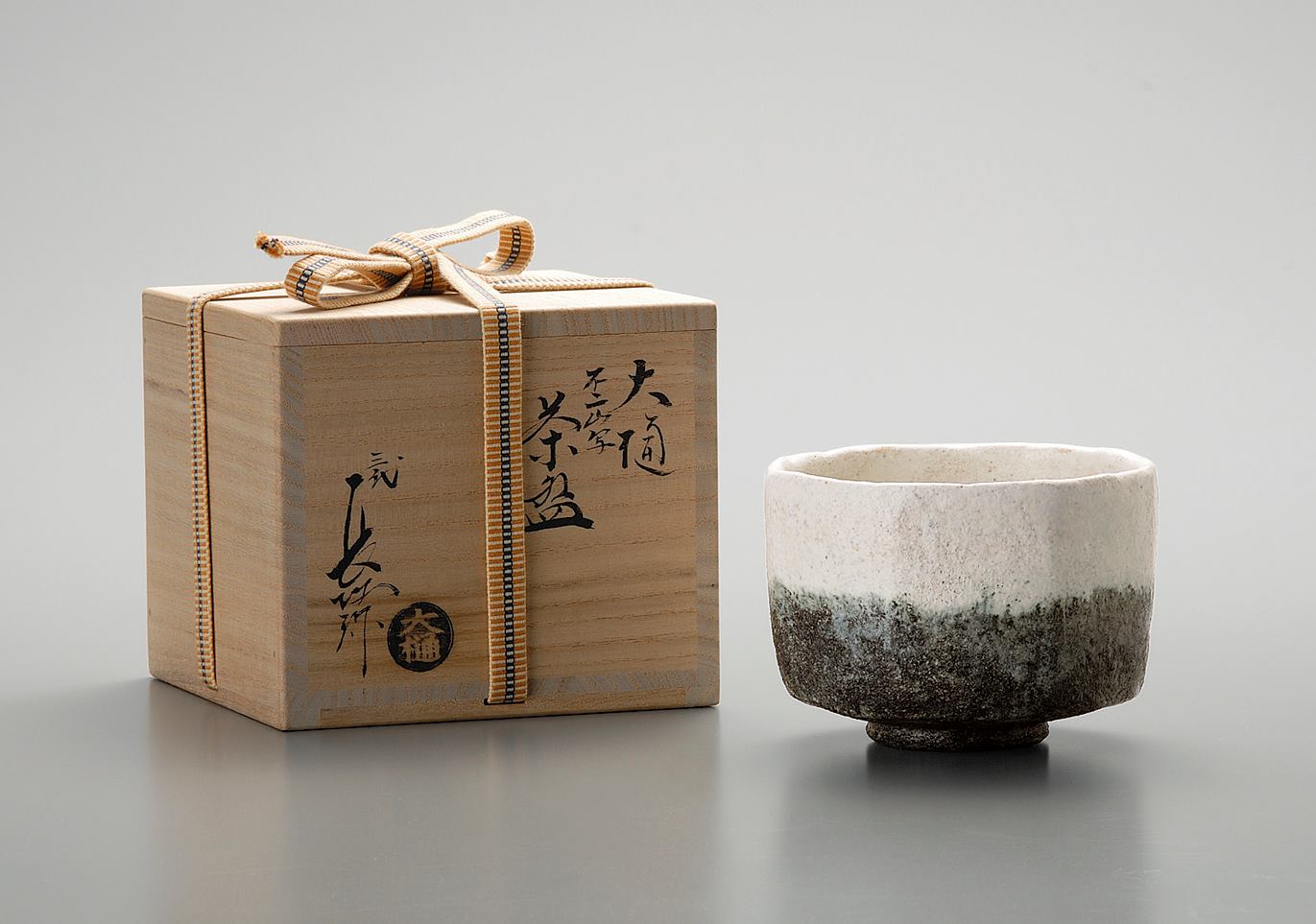 Kyobashi - ถ้วยชา - เป็นหนึ่งในสมบัติประจำชาติญี่ปุ่น